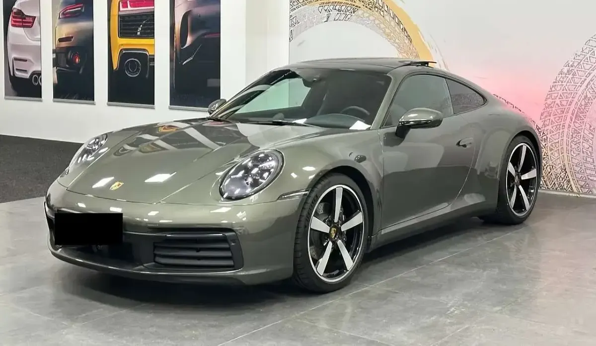 Usata Porsche 911 Carrera 4 385 CV (283 kW) 2024 Grigio Coupé