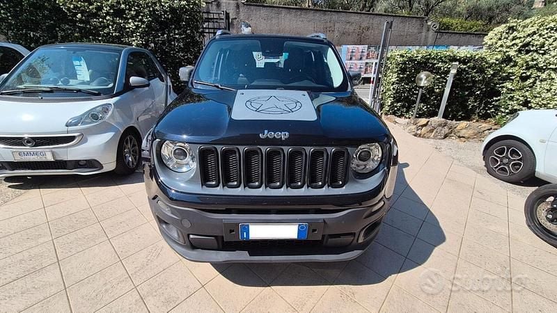 Usado Jeep Renegade Limited 140 CV (102 kW) 2014 Negro SUV