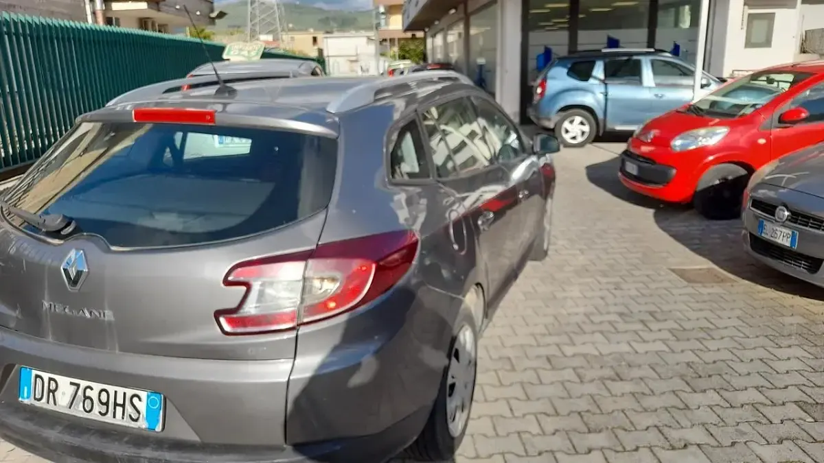 Usata Renault Mégane GT Line GT-Line 110 CV (80 kW) 2011 Grigio Station wagon
