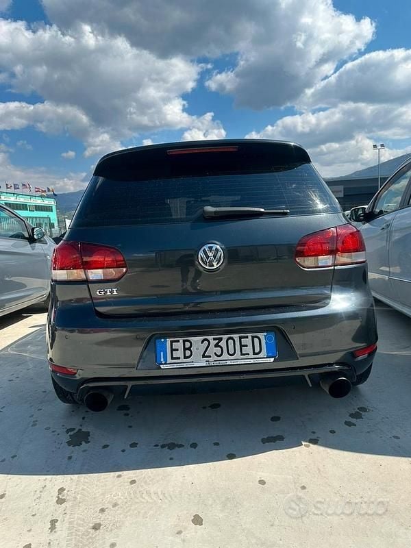 Usata VW Golf VI GTI 210 CV (154 kW) 2010 Grigio Utilitaria