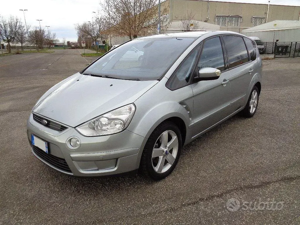 Usata Ford S-MAX Titanium 131 CV (96 kW) 2008 Grigio Monovolume