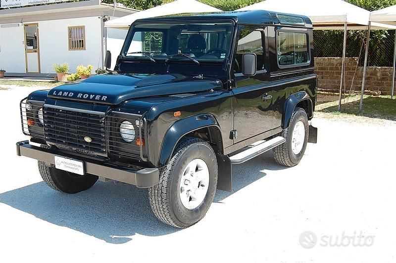Usata Land Rover Defender SE 122 CV (89 kW) 2007 Nero SUV