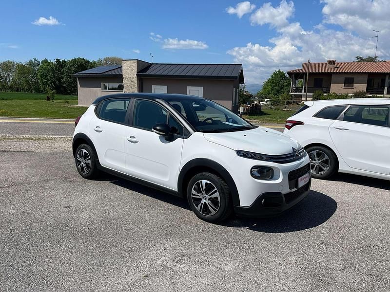 Begagnad Citroën C3 Business Class 102 HK (75 kW) 2020 Vit Halvkombi