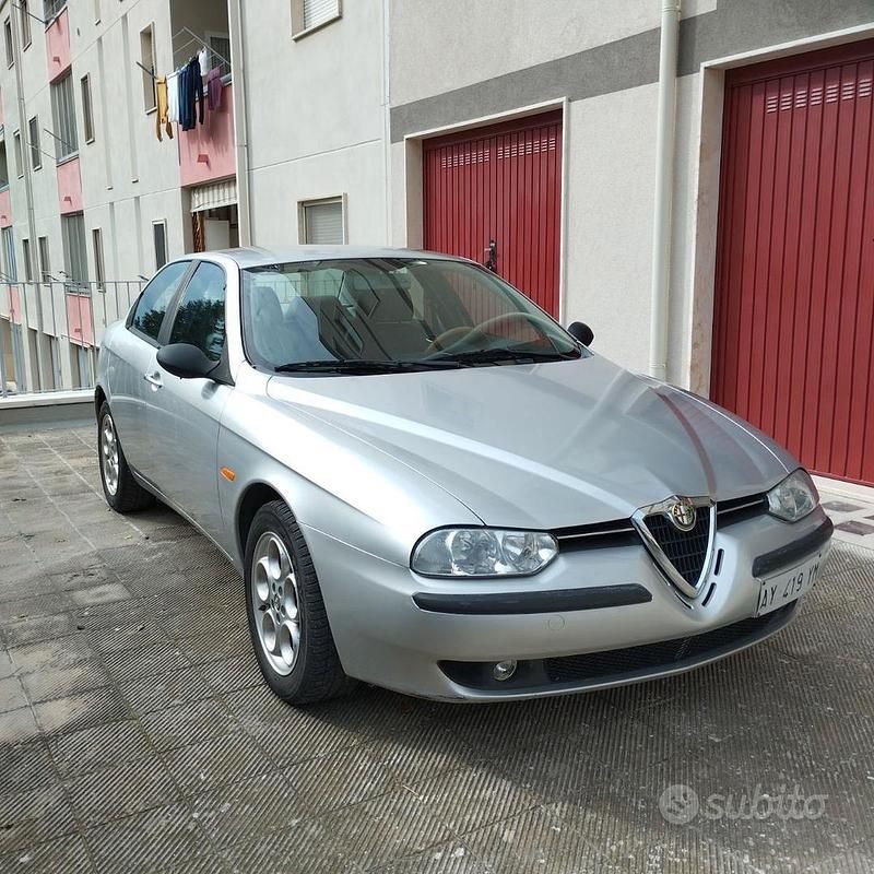 Usata Alfa Romeo 156 155 CV (114 kW) 1998 Grigio Berlina