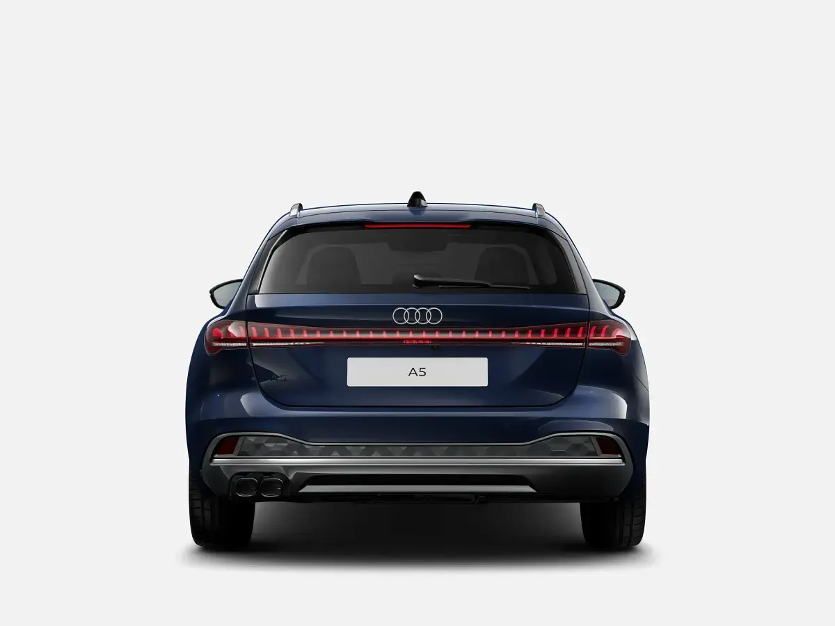 Nuova Audi A5 Advanced 204 CV (150 kW) 2026 Blu firmamento metallizzato Station wagon