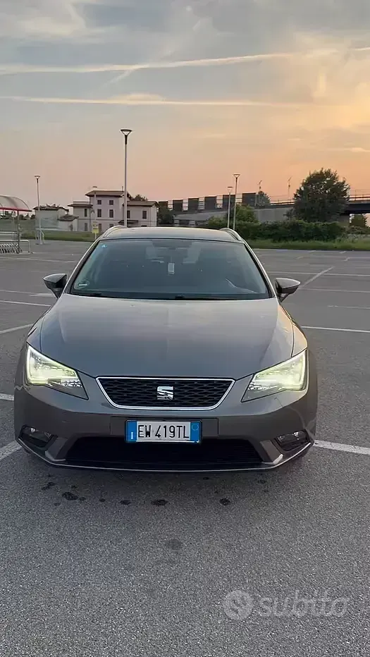 Usata Seat Leon 105 CV (77 kW) 2014 Marrone Station wagon