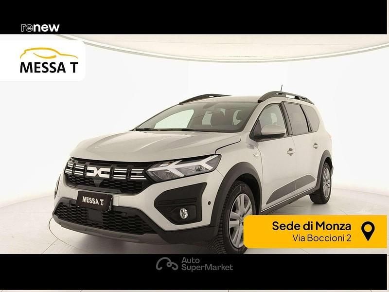 Usata Dacia Jogger Expression 101 CV (74 kW) 2023 Grigio chiaro Monovolume