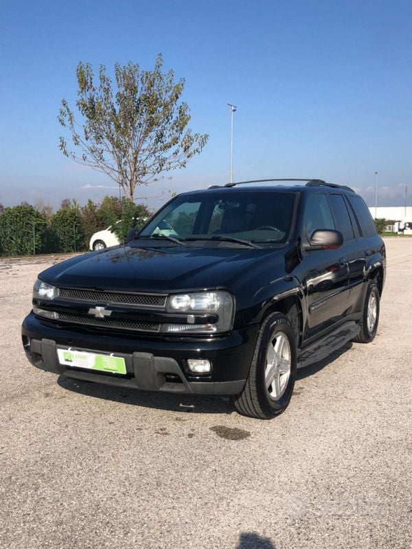 Usata 2003 Chevrolet Blazer SUV | 9500 € - Immagine 1/4
