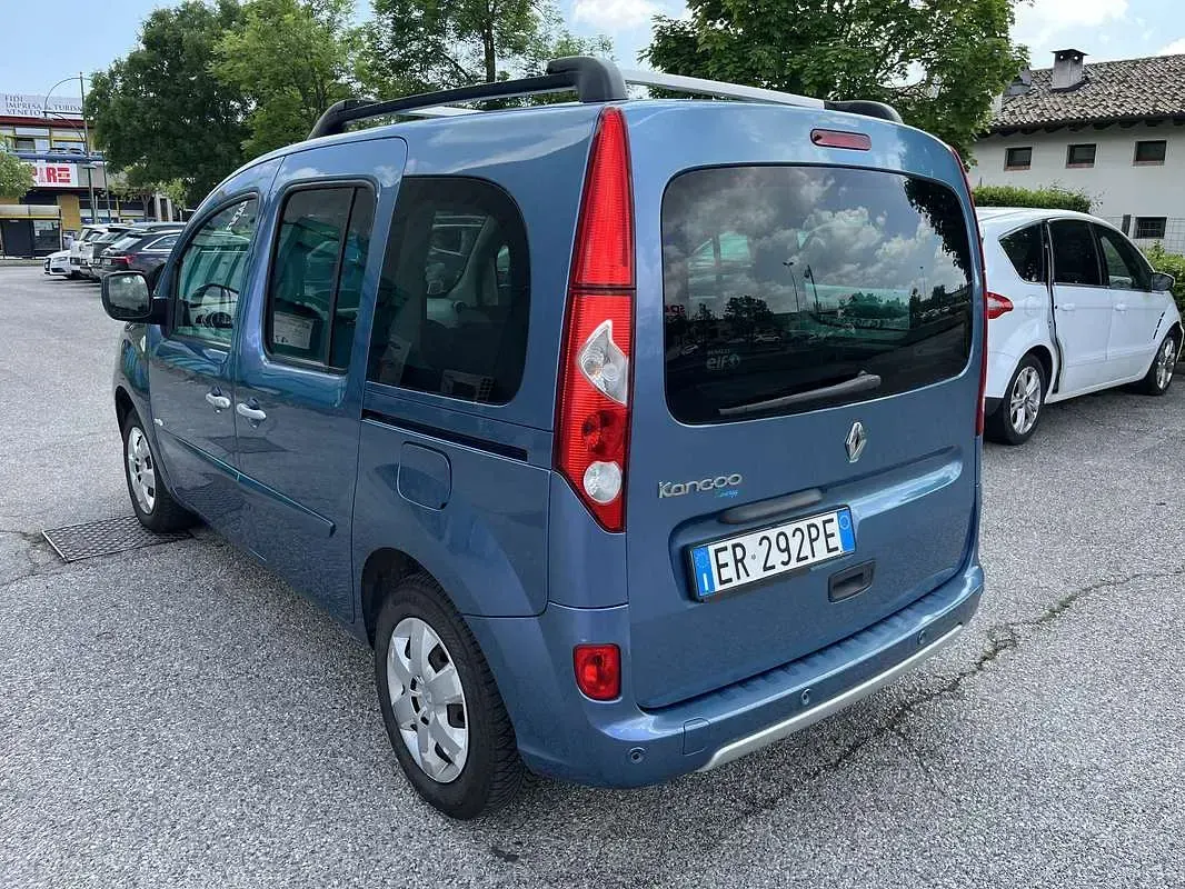Usata Renault Kangoo 106 CV (77 kW) 2013 Monovolume