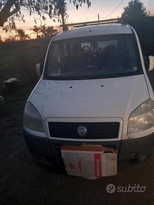 Usata Fiat Doblò 75 CV (55 kW) 2007 Bianco Monovolume
