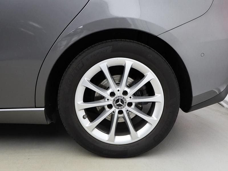 Usata Mercedes B180 116 CV (85 kW) 2019 Grigio Utilitaria
