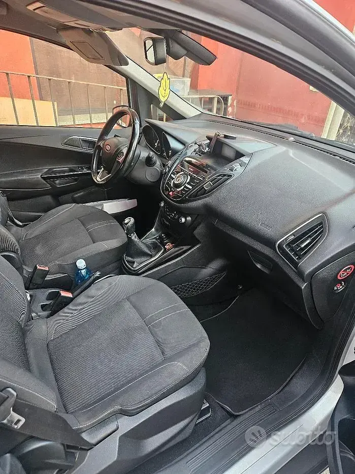 Usata Ford B-MAX Titanium 75 CV (55 kW) 2013 Monovolume