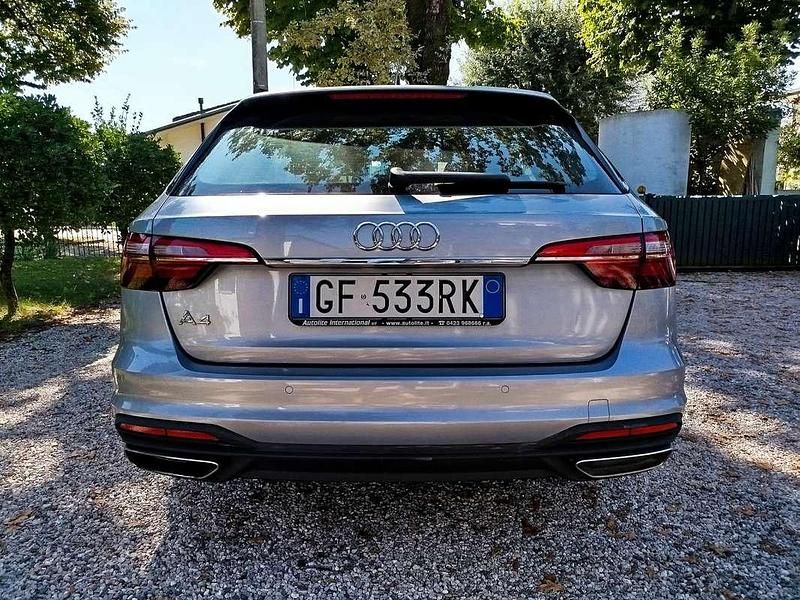 Usata Audi A4 Ambiente 163 CV (119 kW) 2021 Argento Station wagon