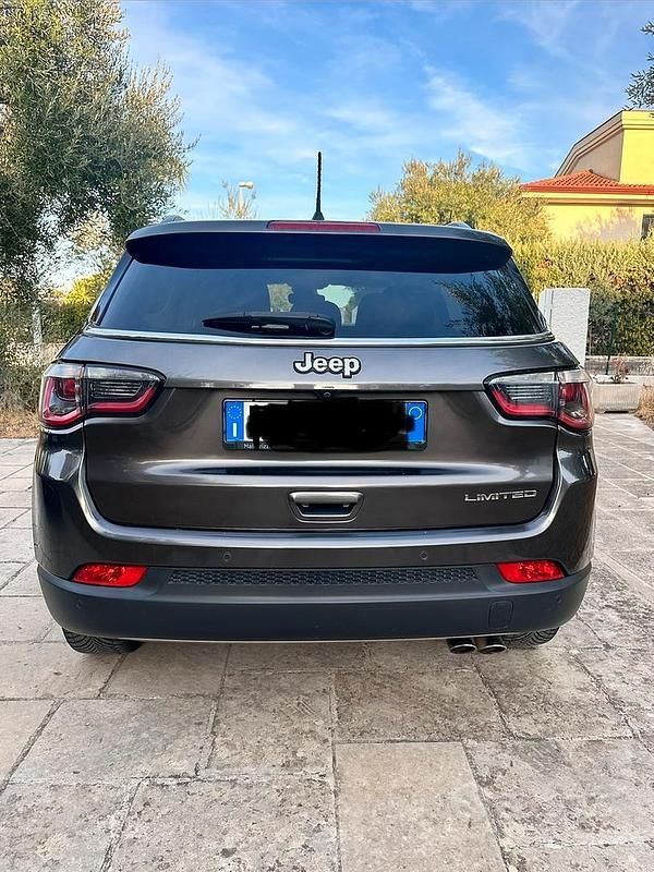 Usata Jeep Compass Limited 120 CV (88 kW) 2018 Grigio SUV