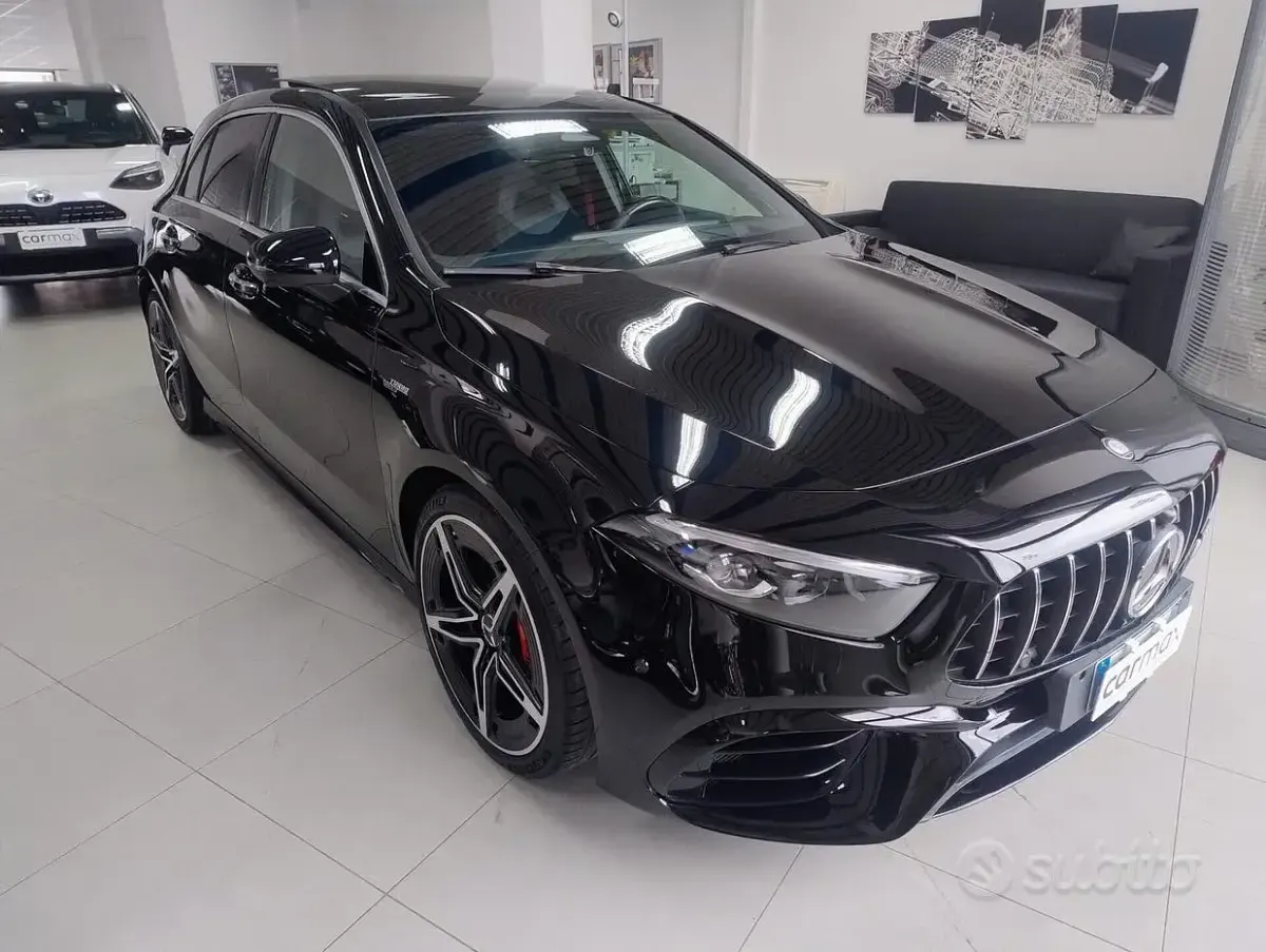 Usata Mercedes A45 AMG Premium Plus 421 CV (309 kW) 2023 Nero Utilitaria