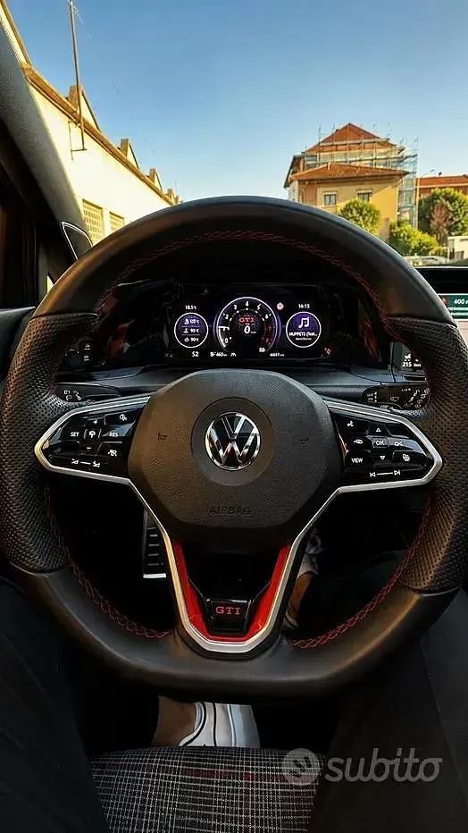 Usata VW Golf VIII GTI 265 CV (194 kW) 2026 Nero Berlina