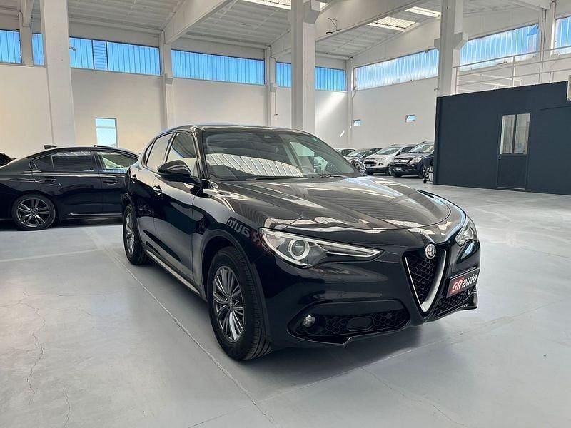 Usata Alfa Romeo Stelvio Executive 190 CV (139 kW) 2021 Nero SUV