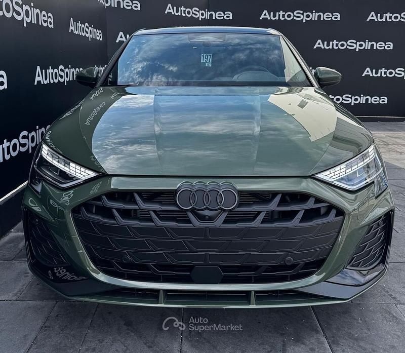 Nuova Audi A3 S-Line 150 CV (110 kW) 2026 Verde Berlina