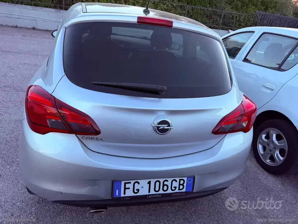Usata Opel Corsa 90 CV (66 kW) 2016 Argento Utilitaria