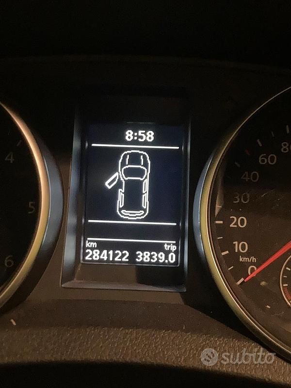 Usata VW Golf VI 140 CV (102 kW) 2008 Bianco Utilitaria
