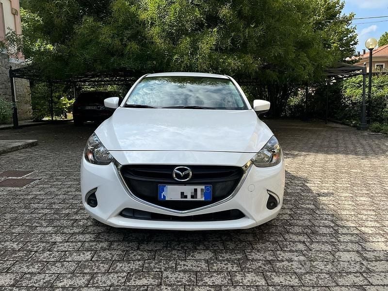 Bianco Usata 2020 Mazda 2 Evolve Tre volumi | 13.800 € - Immagine 1/4