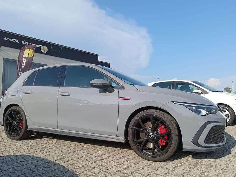 Usata VW Golf VIII GTI 245 CV (180 kW) 2022 Grigio Berlina