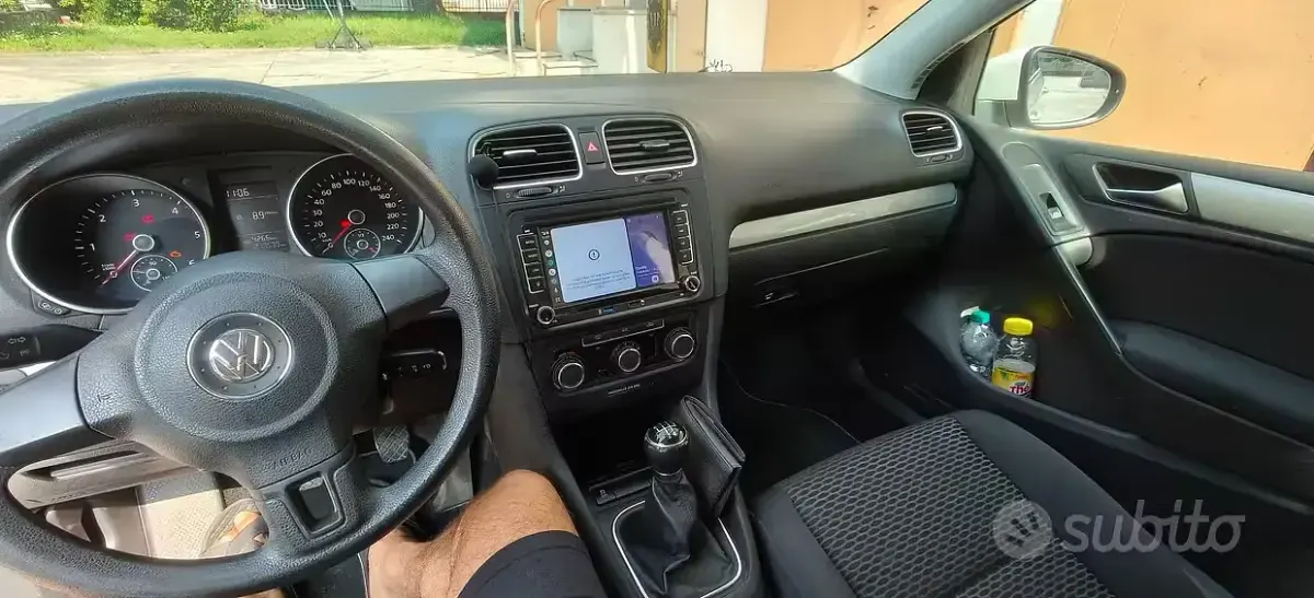 Usata VW Golf VII Highline 105 CV (77 kW) 2014 Bianco Berlina