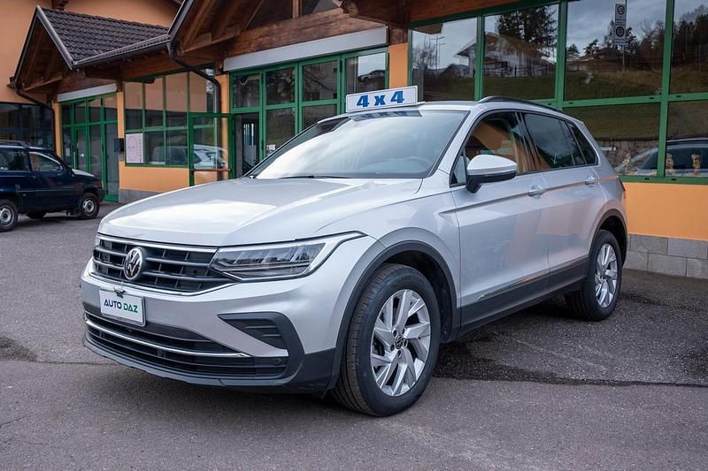Usata VW Tiguan 150 CV (110 kW) 2021 Argento SUV