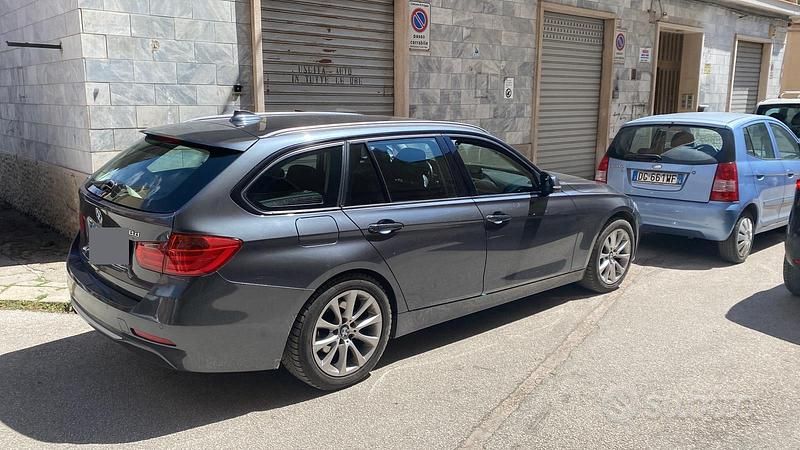Begagnad BMW 318 Comfort Edition 143 HK (105 kW) 2013 Grå Kombi