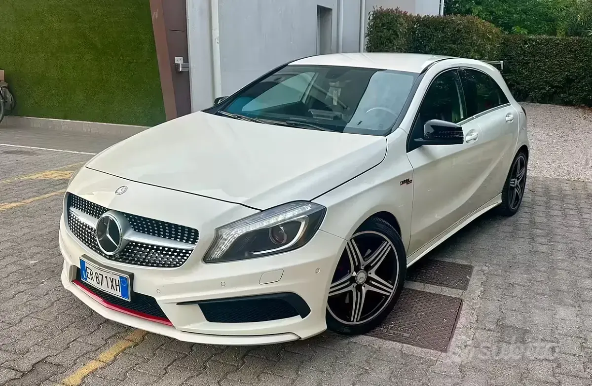 Usata Mercedes A250 211 CV (155 kW) 2013 Bianco Utilitaria