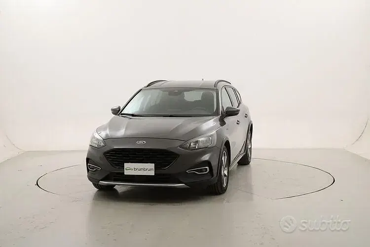 Usata Ford Focus Active 125 CV (91 kW) 2019 Grigio Station wagon