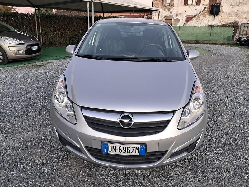 Usata Opel Corsa Enjoy 80 CV (58 kW) 2008 Grigio Berlina