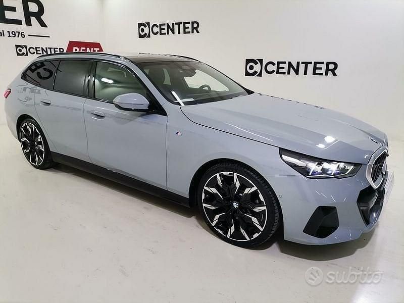Usata BMW 520 M Sport 197 CV (144 kW) 2024 Grigio Station wagon