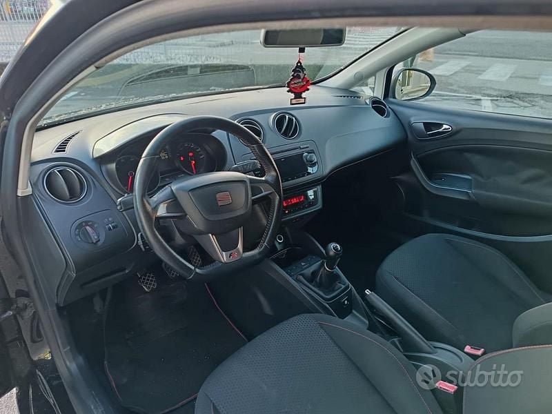 Usata Seat Ibiza FR 105 CV (77 kW) 2012 Nero Utilitaria