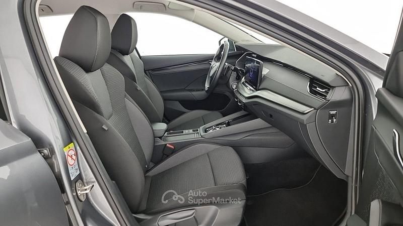 Usata Skoda Octavia Executive 116 CV (85 kW) 2023 Grigio scuro Station wagon