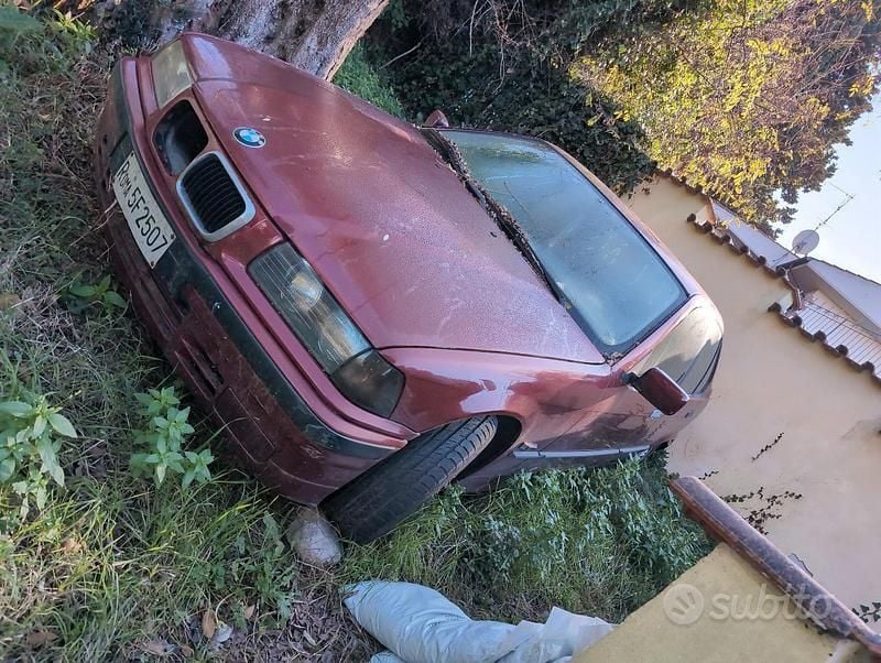 Usata BMW 318 140 CV (102 kW) 1994 Rosso Berlina