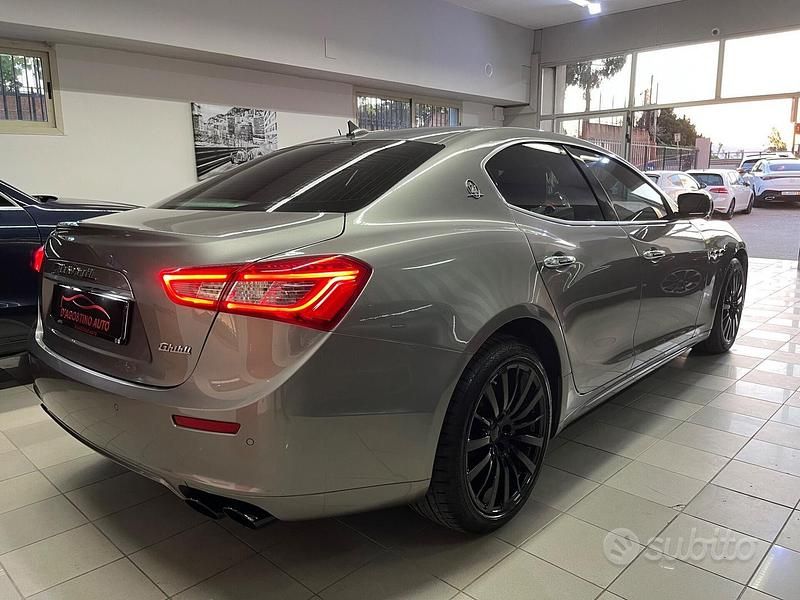 Usata Maserati Ghibli 250 CV (183 kW) 2016 Grigio Berlina