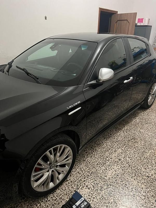 Nero Usata 2017 Alfa Romeo Giulietta Veloce Tre volumi | 13.000 € - Immagine 1/4