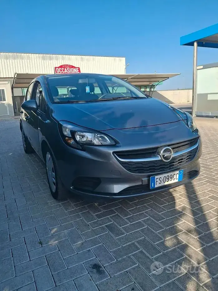 Usata Opel Corsa 90 CV (66 kW) 2018 Grigio Utilitaria