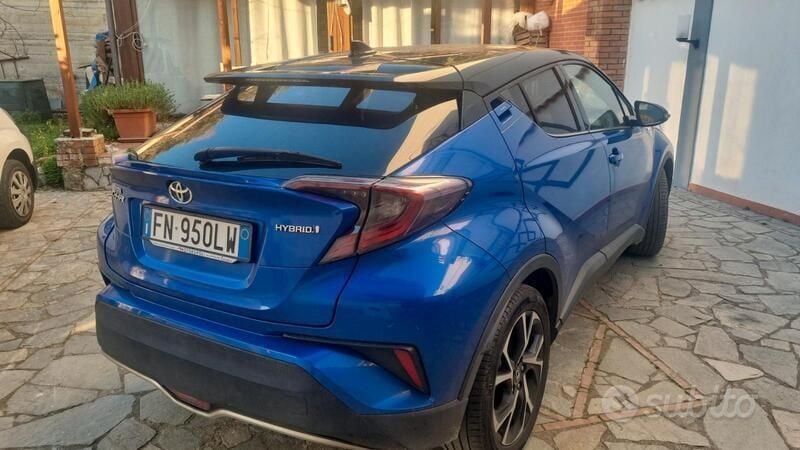 Usata 2018 Toyota C-HR SUV | 14.500 € (Super prezzo) - Immagine 1/4