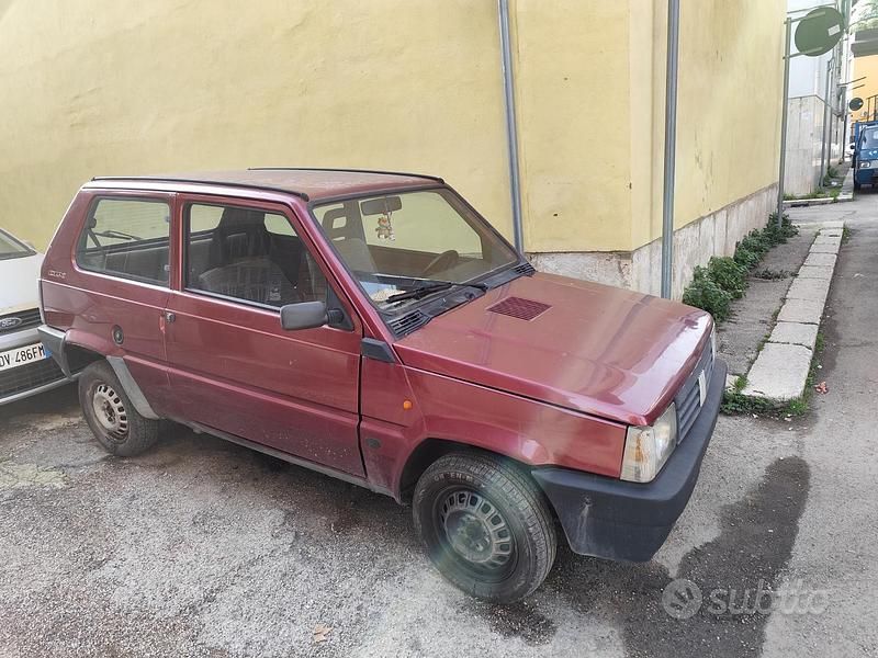 Usata Fiat 750 34 CV (25 kW) 1992 Rosso Berlina