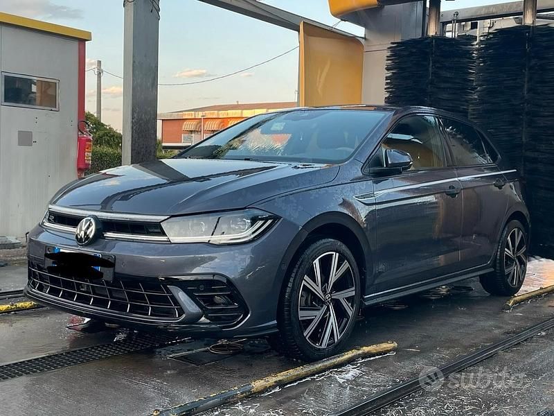 Usata VW Polo R-line 2024 Grigio Berlina