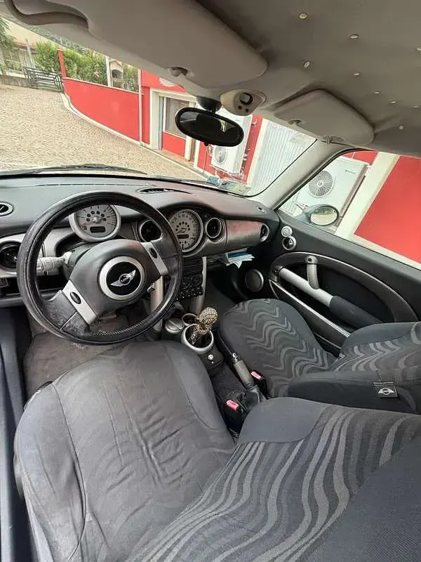 Usata Mini One D 75 CV (55 kW) 2003 Utilitaria