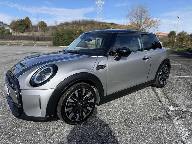 Usata Mini Cooper S Classic 178 CV (130 kW) 2023 Grigio Utilitaria