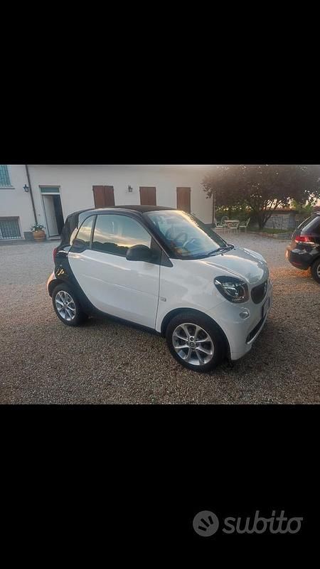 Bianco Usata 2017 Smart ForTwo Coupé Coupé | 9800 € (Super prezzo) - Immagine 1/2
