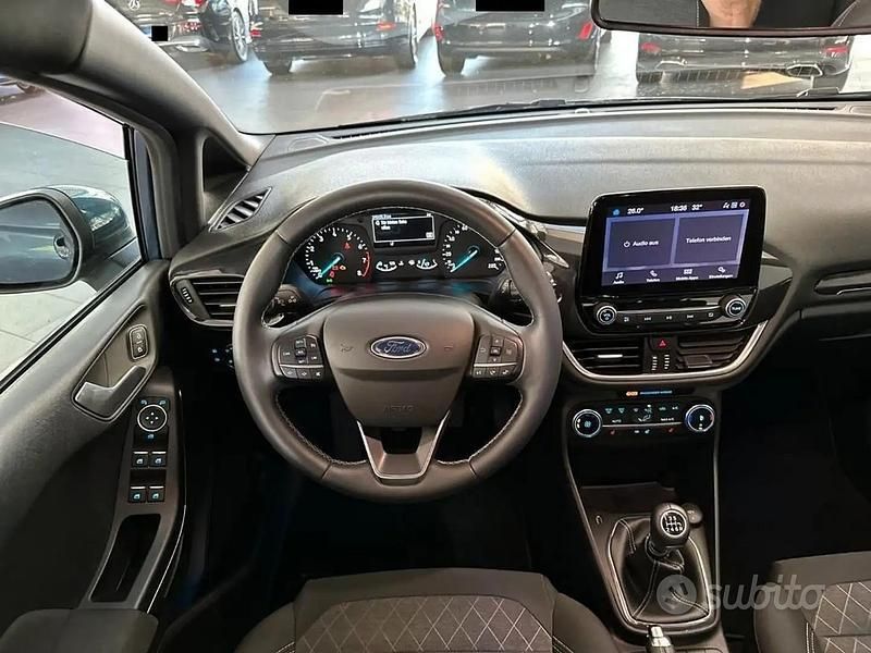 Usata Ford Fiesta 125 CV (91 kW) 2021 Nero Utilitaria