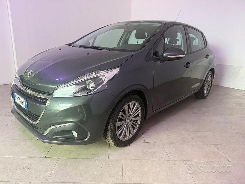 Usata Peugeot 208 Allure 75 CV (55 kW) 2017 Grigio Utilitaria