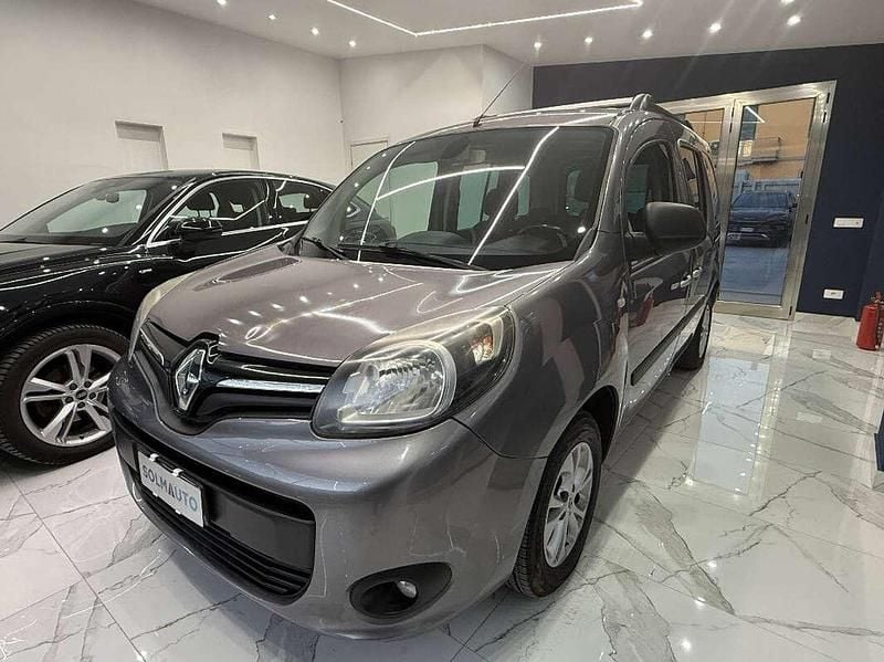 Usata Renault Kangoo Life 90 CV (66 kW) 2016 Grigio Monovolume