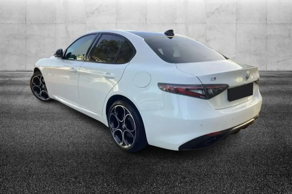 Usata Alfa Romeo Giulia Veloce 280 CV (205 kW) 2023 Bianco Berlina