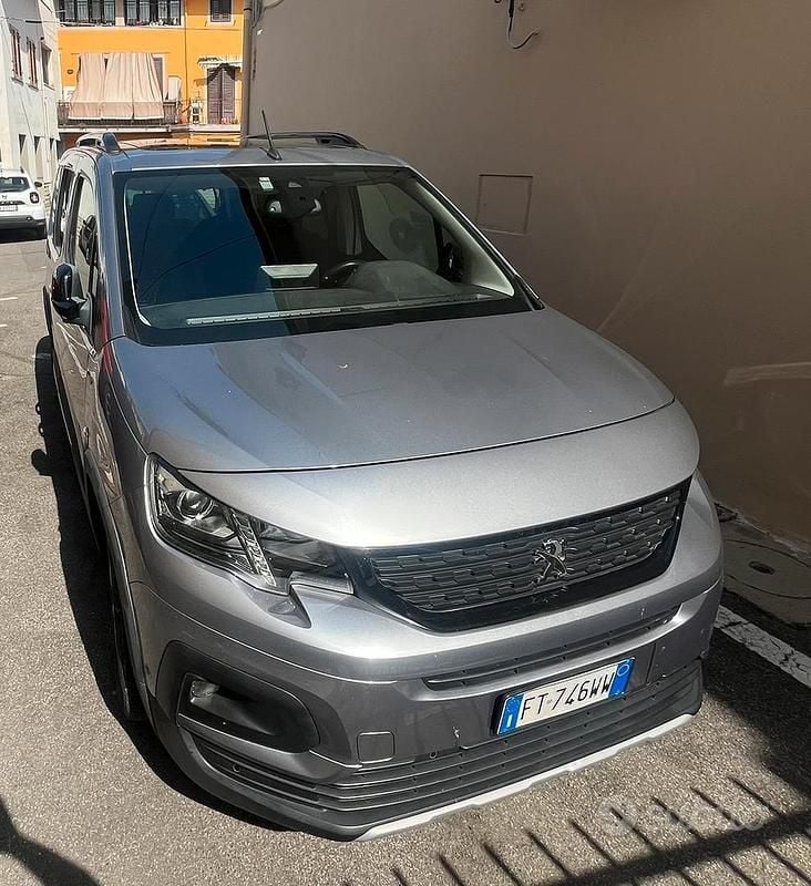 Grigio Usata 2019 Peugeot Rifter GT-line Monovolume | 16.900 € (Buon prezzo) - Immagine 1/4